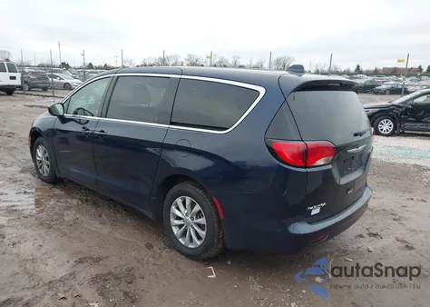 2017 Chrysler Pacifica Touring z USA, uszkodzony, nr VIN 2C4RC1DG3HR592796